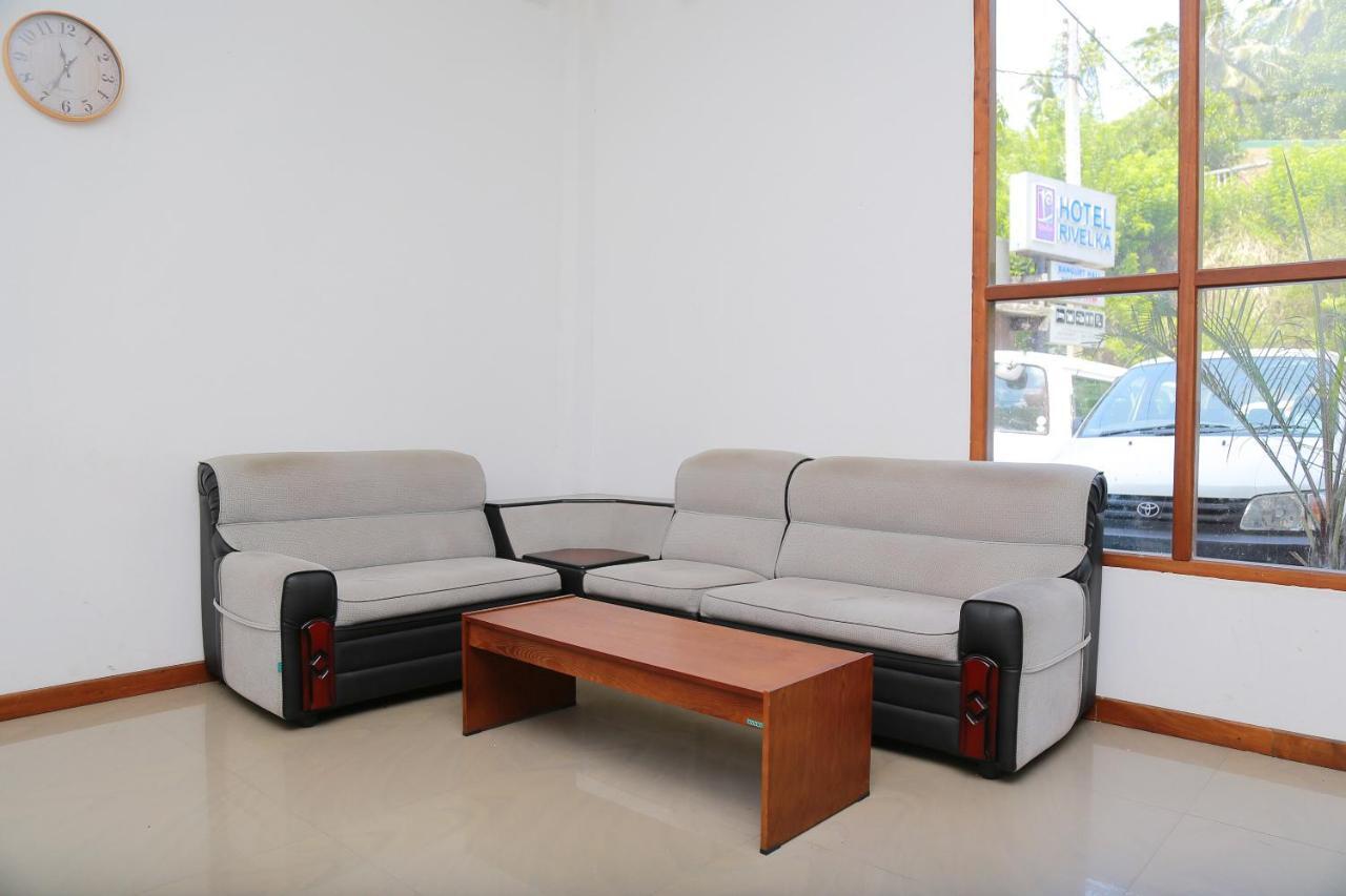 Oyo 278 Hotel Rivelka Kundasale Экстерьер фото